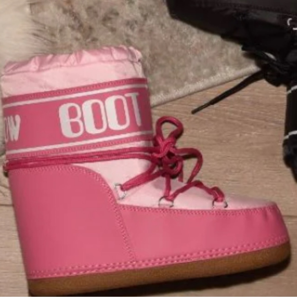 Adorable snow moon boots no offers accepted